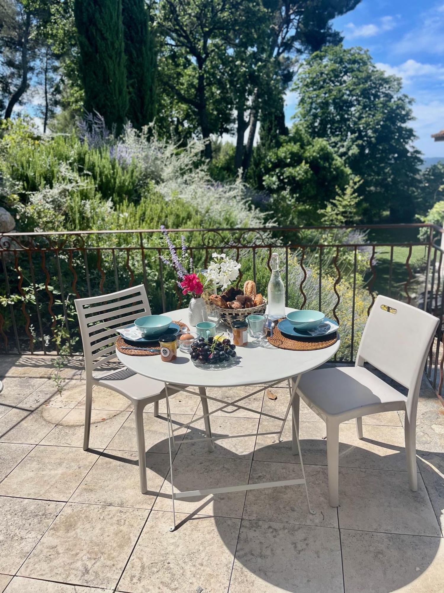 Appart13 Piscine Chauffee De Luxe Belvoir13 A 10 Min D Aix Apartment *