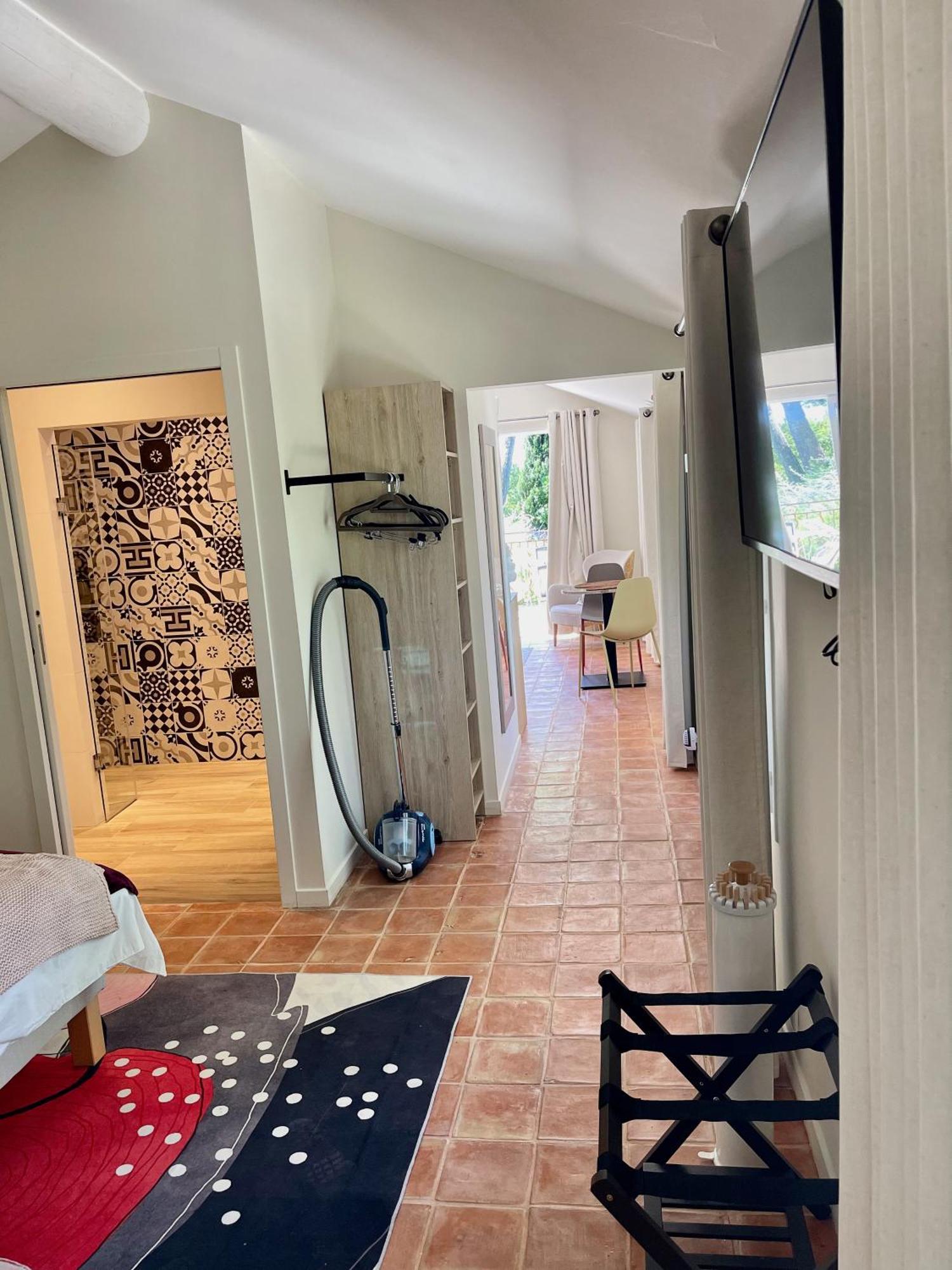 Appart13 Piscine Chauffee De Luxe Belvoir13 A 10 Min D Aix Apartment